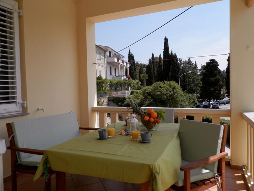 Apartment Kiki Candy Malinska Chambre photo